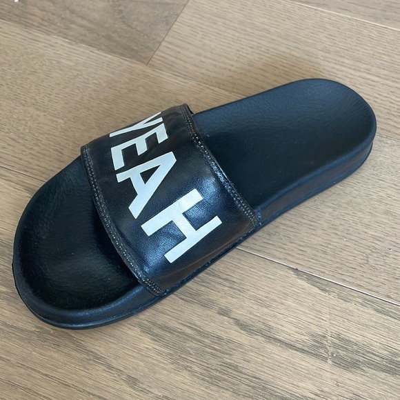 UO Yeah Beach pool slides - Picture 2 of 5